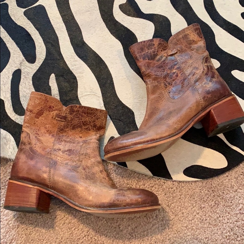Diba True brown boots 8.5